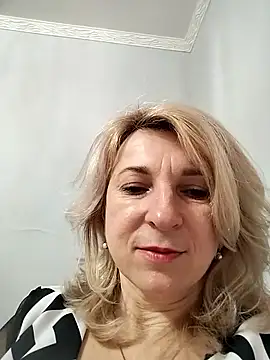 Snapshot of AhlyssaLove1155 chatting on 12.13.25 AhlyssaLove1155 online show from 12.13.25