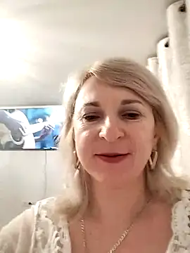 AhlyssaLove1155 online show from 04.15.26