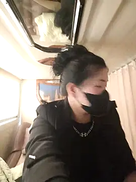 lilly dang online show from 12.23.25