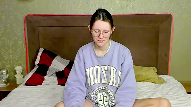 RoxyHerena online show from 01.14.26