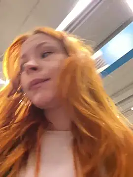 Snapshot of _Little_Ginger chatting on 12.21.25 Little Ginger online show from 12.21.25