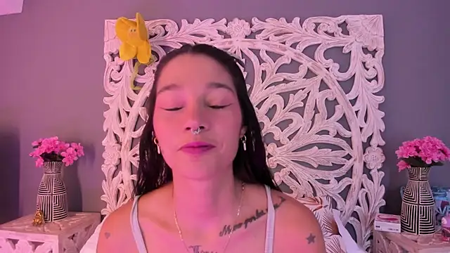 loraineblake online show from 02.09.26