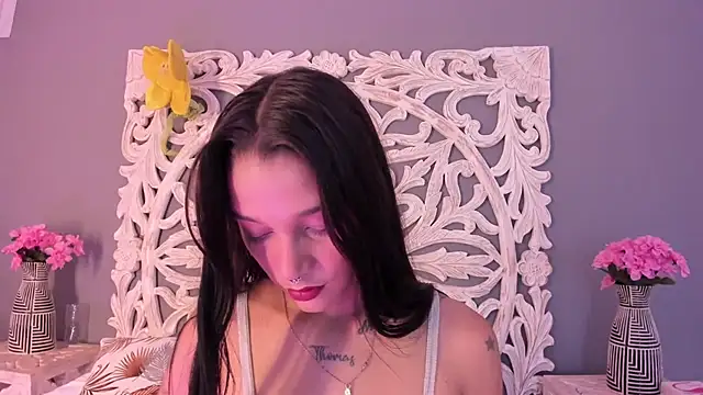 loraineblake online show from 02.15.26