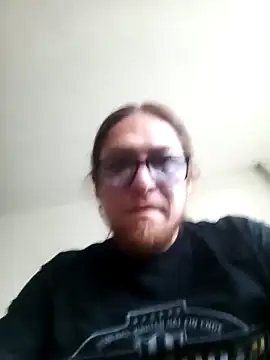 Snapshot of Andpnsote chatting on 02.26.26 Andpnsote online show from 02.26.26