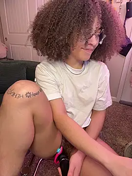 Snapshot of ollythegreat chatting on 01.14.26 ollythegreat online show from 01.14.26