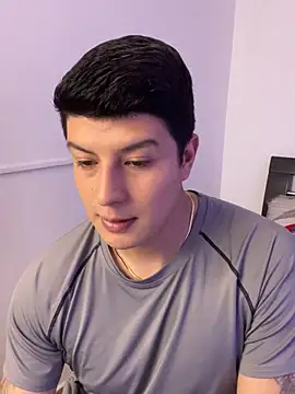 Goldenknight33 online show from 04.11.26