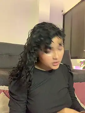 ladulcemary  online show from 02.10.26