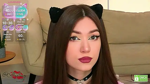 oliviaah  online show from 04.10.26