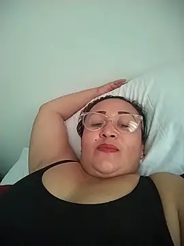 Nini Love  online show from 02.04.26