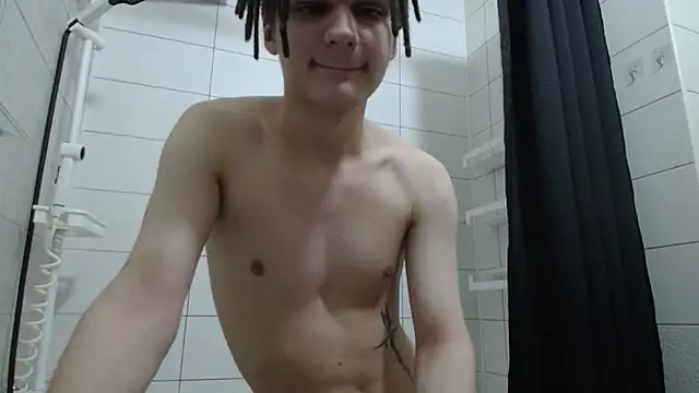 Snapshot of PeachTree chatting on 12.20.25 PeachTree online show from 12.20.25