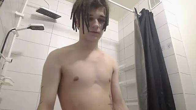 Snapshot of PeachTree chatting on 02.23.26 PeachTree online show from 02.23.26