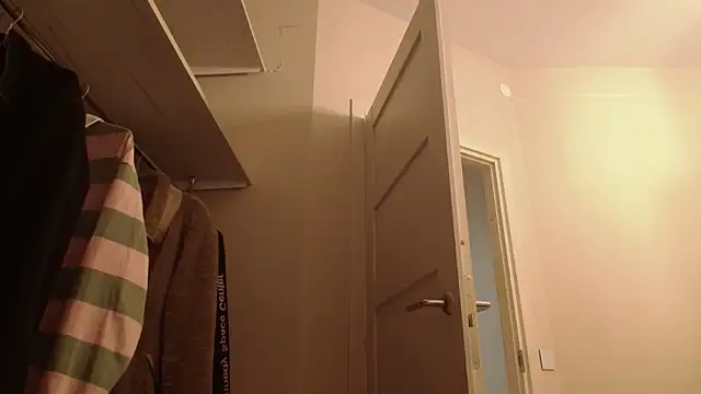 Snapshot of PeachTree chatting on 02.25.26 PeachTree online show from 02.25.26