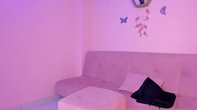 Snapshot of Saraa_moon1__ chatting on 03.20.26 Saraa moon1 online show from 03.20.26