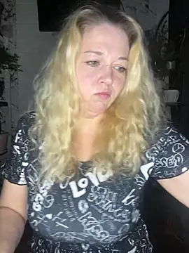 JenniferCarmen online show from 04.07.26