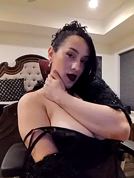Snapshot of BustyVampyre chatting on 04.23.26 BustyVampyre online show from 04.23.26