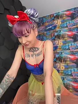 Snapshot of Tattoo__Moon chatting on 05.13.26 Tattoo Moon online show from 05.13.26