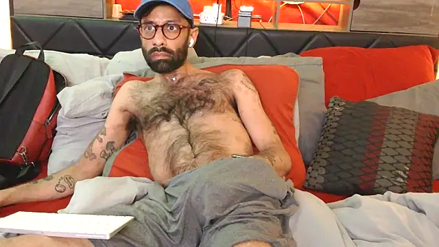 LilBrownPKB online show from 12.19.25