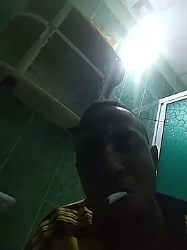 Snapshot of Andreskelly chatting on 03.05.26 Andreskelly online show from 03.05.26