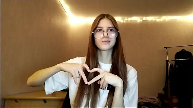 Snapshot of VictorinaMccorey chatting on 01.05.26 VictorinaMccorey online show from 01.05.26