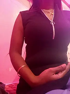 nehakapoor89 online show from 12.19.25