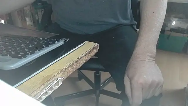 oldmann08 online show from 01.12.26