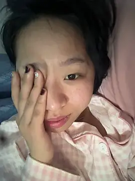 Snapshot of qingqing005 chatting on 02.11.26 qingqing005 online show from 02.11.26