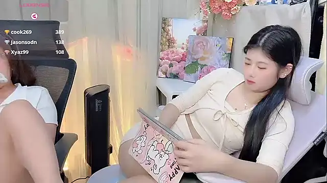 Yvonne-07 online show from 12.17.25