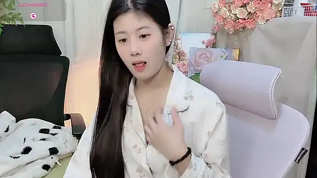 Yvonne-07 online show from 01.08.26