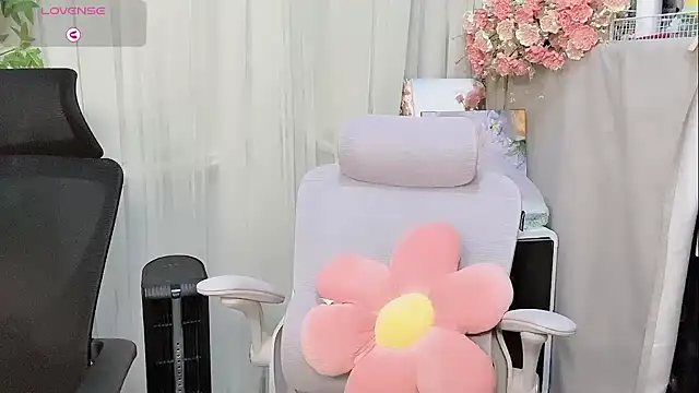 Yvonne-07 online show from 03.02.26