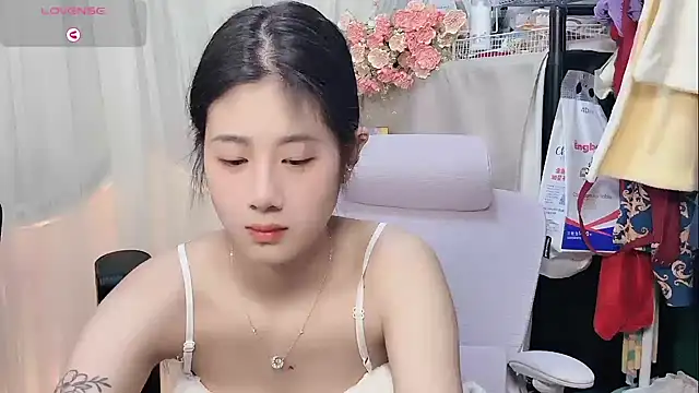 Yvonne-07 online show from 03.09.26