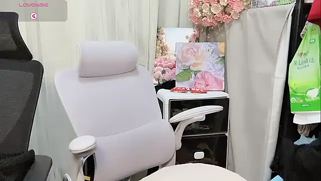 Yvonne-07 online show from 03.30.26