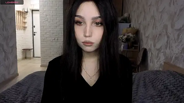 Snapshot of Qwami_Amie chatting on 05.31.26 Qwami Amie online show from 05.31.26