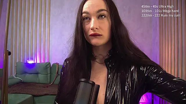 Snapshot of sasha_strip chatting on 05.22.26 sasha strip online show from 05.22.26
