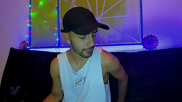 Snapshot of Lord_Apolo chatting on 12.19.25 Lord Apolo online show from 12.19.25