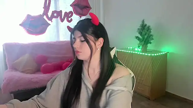 KisaModel online show from 03.02.26