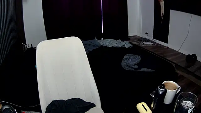 Snapshot of Nicole_Pars chatting on 02.28.26 Nicole Pars online show from 02.28.26