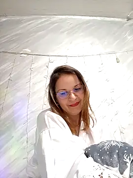 NikkyNatural online show from 12.18.25