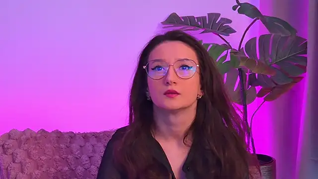 TheaMalekoo online show from 03.21.26