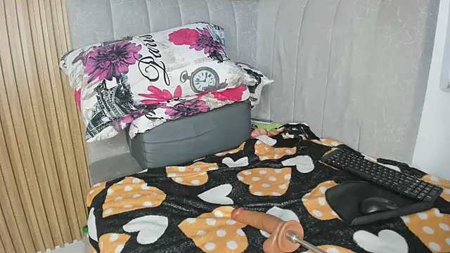 TiifanyGrey online show from 01.10.26