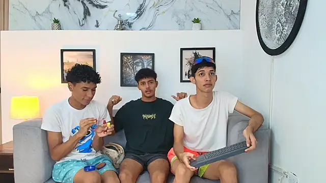 SWEET RABBIT1 online show from 12.14.25