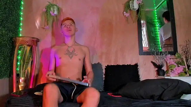 DeeQuinn Blaze online show from 12.18.25