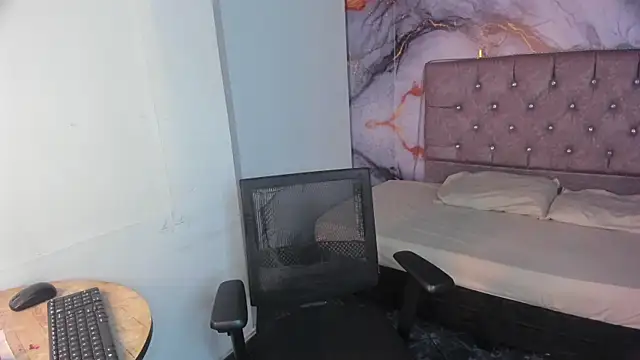 Maya Storm  online show from 03.31.26