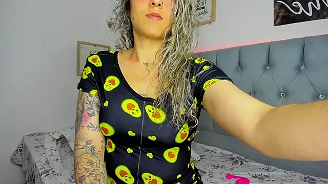 Srta-Melina online show from 12.14.25