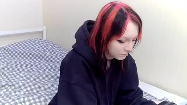 Shine Luna online show from 01.31.26