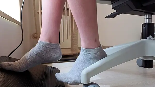 Snapshot of Feetbeth chatting on 02.18.26 Feetbeth online show from 02.18.26