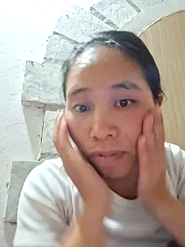 Snapshot of jikey- chatting on 02.21.26 jikey- online show from 02.21.26