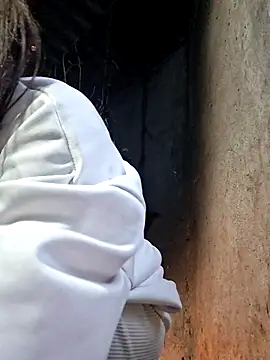 Snapshot of jikey- chatting on 02.28.26 jikey- online show from 02.28.26