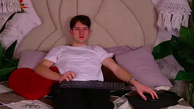 JamesRaww online show from 01.08.26