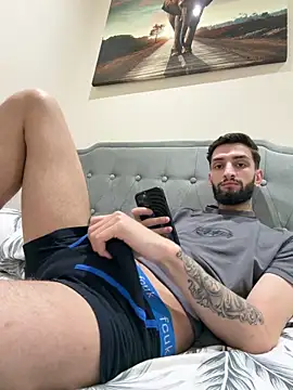 Snapshot of Juliann69Ramiro chatting on 02.01.26 Juliann69Ramiro online show from 02.01.26