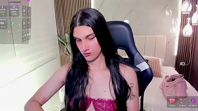 Bianca baldwin  online show from 02.04.26